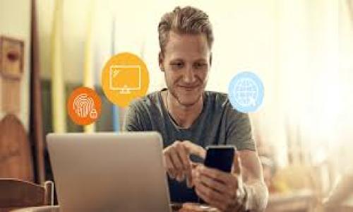 以太坊钱包密码几位数

在如今的数字货币世界，钱包成为了每个投资者管理以太币（ETH）的重要工具。而在安全方面，密码的设置至关重要。那么，以太坊钱包的密码应该设置几位数才能保障安全，同时也不至于让我们迷失在复杂的字符中呢？

在接下来的内容中，我们将详细探讨以太坊钱包密码的长度要求、安全性建议以及如何选择一个既安全又易于记忆的密码。希望能帮助你更好地理解这一重要问题。

以太坊钱包密码的基本要求
一般来说，以太坊钱包的密码没有严格的位数最低限制，但大多数安全建议倾向于建议用户设置至少12到16个字符的密码。这是因为较长的密码能够显著提高安全性，抵御暴力破解和各种攻击方式。

密码长度与安全性的关系
密码的长度和复杂度是影响其安全性的两个关键因素。简单来说，密码越长、越复杂，被破解的概率就越低。例如，使用数字、字母（包括大写和小写）、特殊符号等多种字符组合，可以显著增加破解难度。

在计算上，假设每个字符可以有大约70个不同的选择（包括大小写字母，数字和符号），那么长度为12的密码将有70^12（约5.15万亿）的组合方式，这意味着破解将面临巨大的计算压力。

如何选择一个既安全又容易记住的密码
设置一个复杂的密码可能会让人感到困惑，但其实可以使用一些技巧来帮助自己找到一个既安全又易于记忆的密码。以下是一些实用的建议： 

ul
    listrong短语法：/strong选择一个短语或者句子作为你的密码，比如“我爱猫和狗123！”因其比较有趣且具有个人化标签，让你更容易记住。/li
    listrong替换法：/strong可以使用字符替换一些字母，例如将“A”替换为“@”，将“O”替换为“0”。这样的方式可以让你的密码更复杂，同时还能保持一定的可读性。/li
    listrong多步法：/strong想一个故事或者画面，然后提取其中的某些元素来构造密码，结合以上的短语法或替换法，可以极大增强密码的安全性。/li
/ul

常见错误与陷阱
在设置以太坊钱包密码时，一定要避免一些常见的错误。例如，不要使用生日、名字、电话等个人信息，这些信息是相对容易被猜测的。此外，避免使用重复或简单的数字组合，如“123456”或“password”。

增强以太坊钱包安全的方法
除了设置一个复杂的密码外，还有其他许多方法来增强你以太坊钱包的安全性：

ul
    listrong启用两步验证：/strong尽量使用支持两步验证（2FA）的钱包，这样即使密码泄露，你的资产仍然是相对安全的。/li
    listrong定期更改密码：/strong定期审查和更改你的密码，保持警惕。/li
    listrong保持设备安全：/strong确保你的计算机和手机上没有恶意软件，并且使用公信力强的防病毒软件。/li
    listrong多重备份：/strong将你的私钥、助记词等重要信息保存在安全的地方，并进行多重备份。 /li
/ul

总结
设定一个既安全又容易记住的以太坊钱包密码对于保护您的虚拟资产至关重要。切勿小视密码的安全性，正确的设置和保管才能让您的以太坊钱包更安全。

相关问题

h4问题1: 如果我忘记了以太坊钱包的钱包密码，我该怎么办？/h4
如果您忘记了以太坊钱包的密码，首先需要查看您是否有备份或助记词。大多数钱包提供助记词，也就是一组随机的种子词，可以用来恢复访问。如果你在创建钱包时记录下了这些词，那么你就可以通过助记词恢复你的钱包，而无需记住具体的密码。如果没有备份，密码的遗忘可能会导致钱包的永久失去访问权限。

h4问题2: 如何安全地保管我的以太坊钱包助记词和密码？/h4
保管以太坊钱包助记词和密码时，应采取以下措施以确保安全：
ul
    listrong离线存储：/strong将助记词和密码写下来，存放在一个安全的地方（如保险柜）而不是互联网云端。/li
    listrong物理备份：/strong可以考虑制作多个实体备份，存储在不同的安全位置，以防止丢失。/li
    listrong加密存储：/strong使用密码管理器等加密软件来存储密码和助记词，但需确保使用强密码以防止软件被破解。/li
/ul
总之，无论是在设置密码还是在保护助记词和密码方面，安全意识是至关重要的，务必保持高度的警觉性！

以太坊钱包密码设置与安全指南